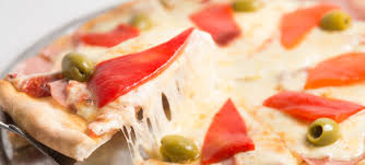 Las pizzerías porteñas buscan una respuesta a la crisis